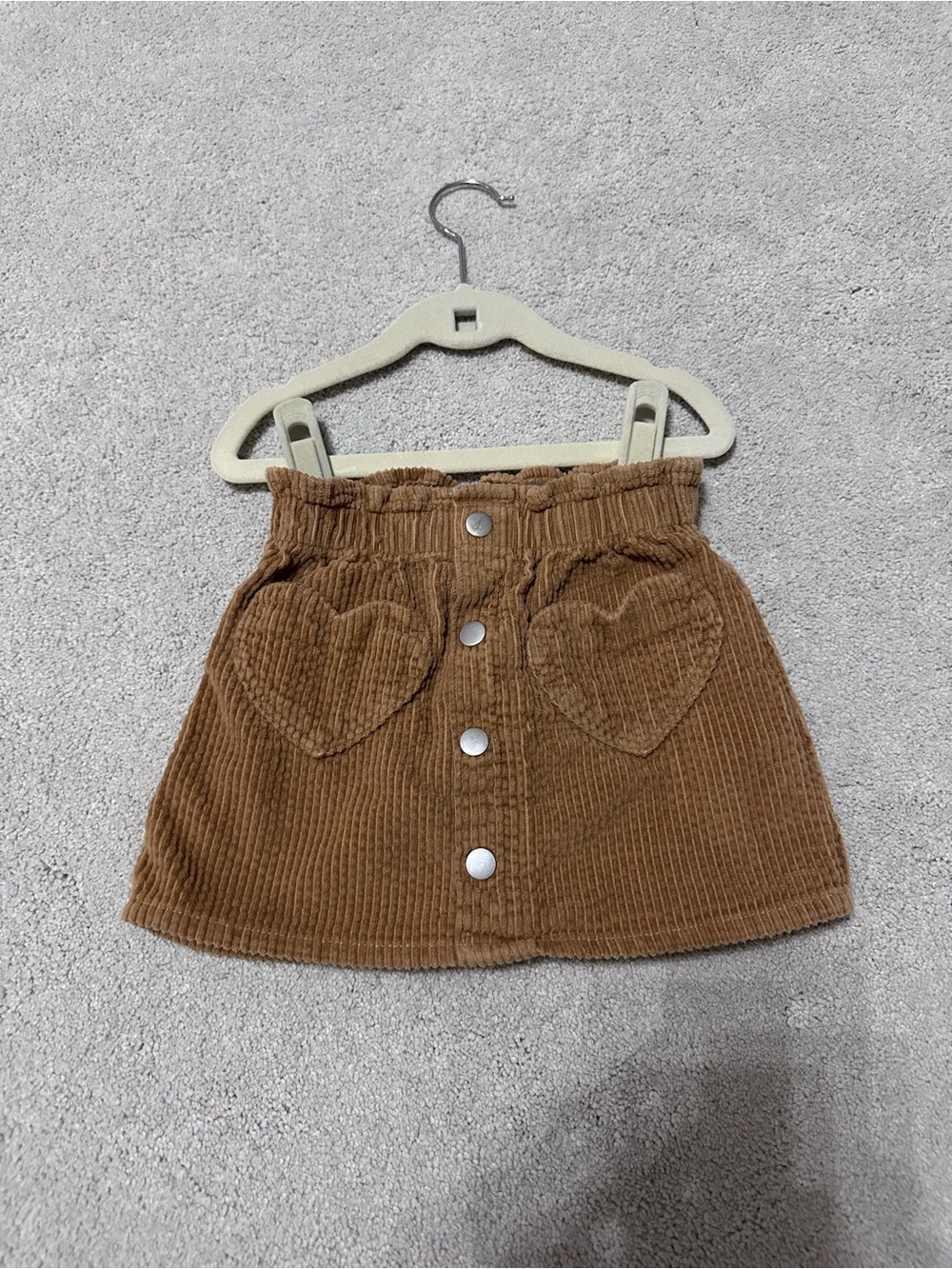 Old Navy Girls Corduroy Skirt in Brown with Heart Pockets